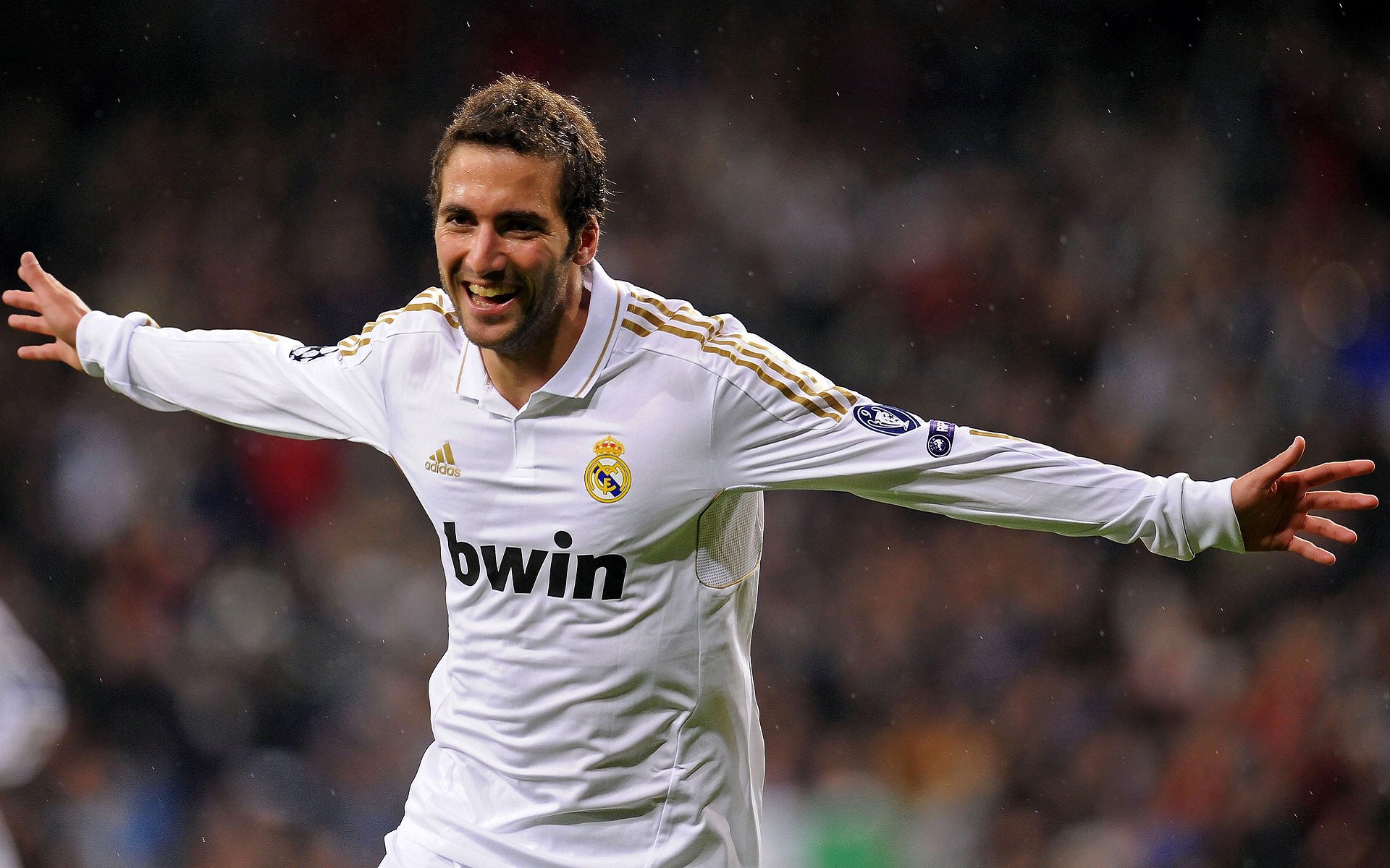 基米希压力下完成爆发，波兰爆冷多特蒙德背后的战术博弈与心理博弈